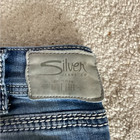 Silver jean capris - Picture 3 of 5